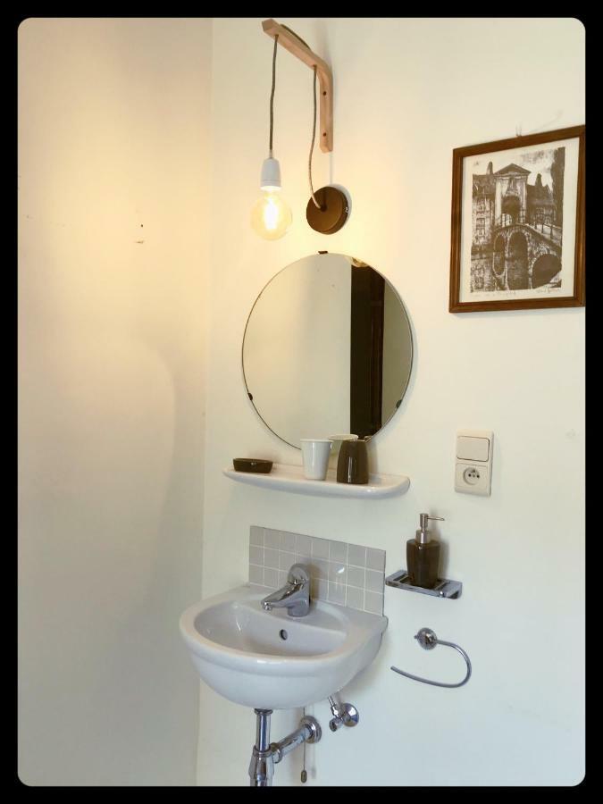 Trendy House 5min From Shoppingstreets Ferienhaus *